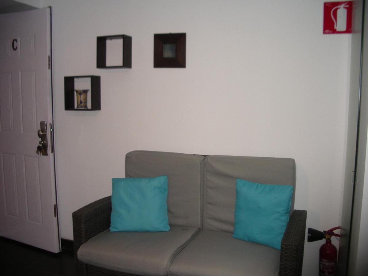 Apartamentos La Fonda Aninon Exterior foto