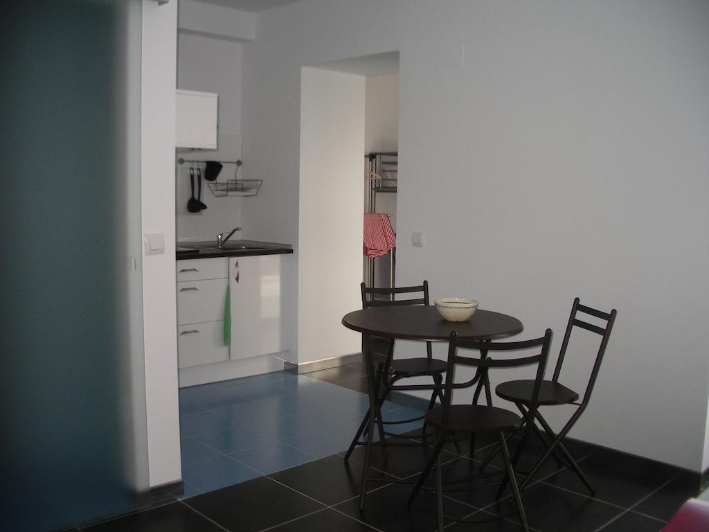 Apartamentos La Fonda Aninon Zimmer foto