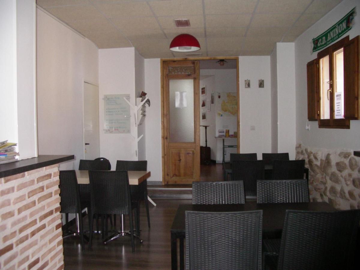 Apartamentos La Fonda Aninon Exterior foto